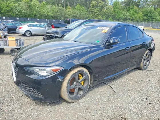 2018 Alfa Romeo Giulia