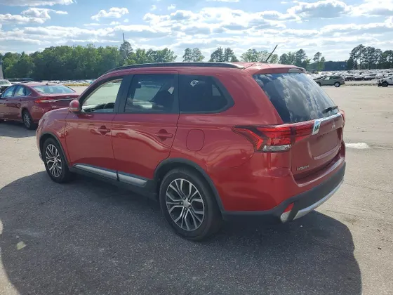 2016 Mitsubishi Outlander SE