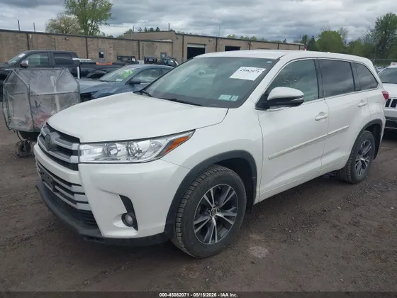 2017 Toyota Highlander LE