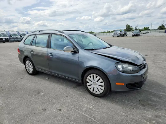 2012 Volkswagen Jetta SportWagen S
