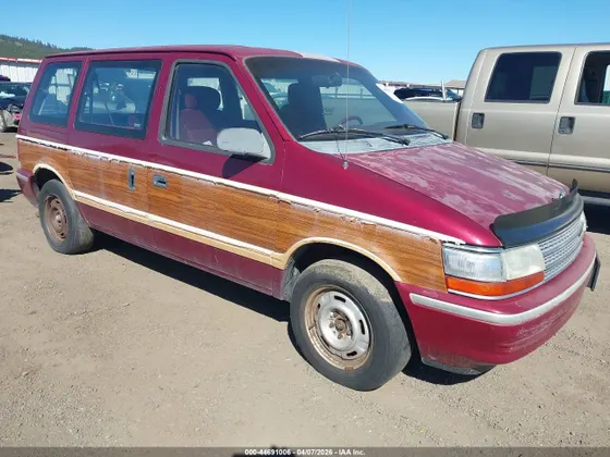 1991 Plymouth Voyager LE