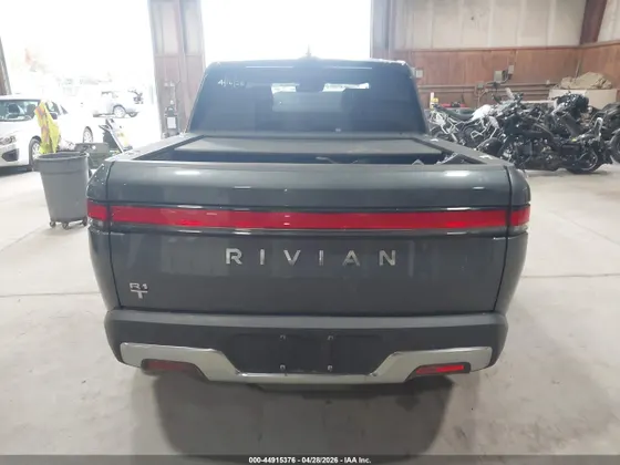 2025 Rivian R1T Adventure