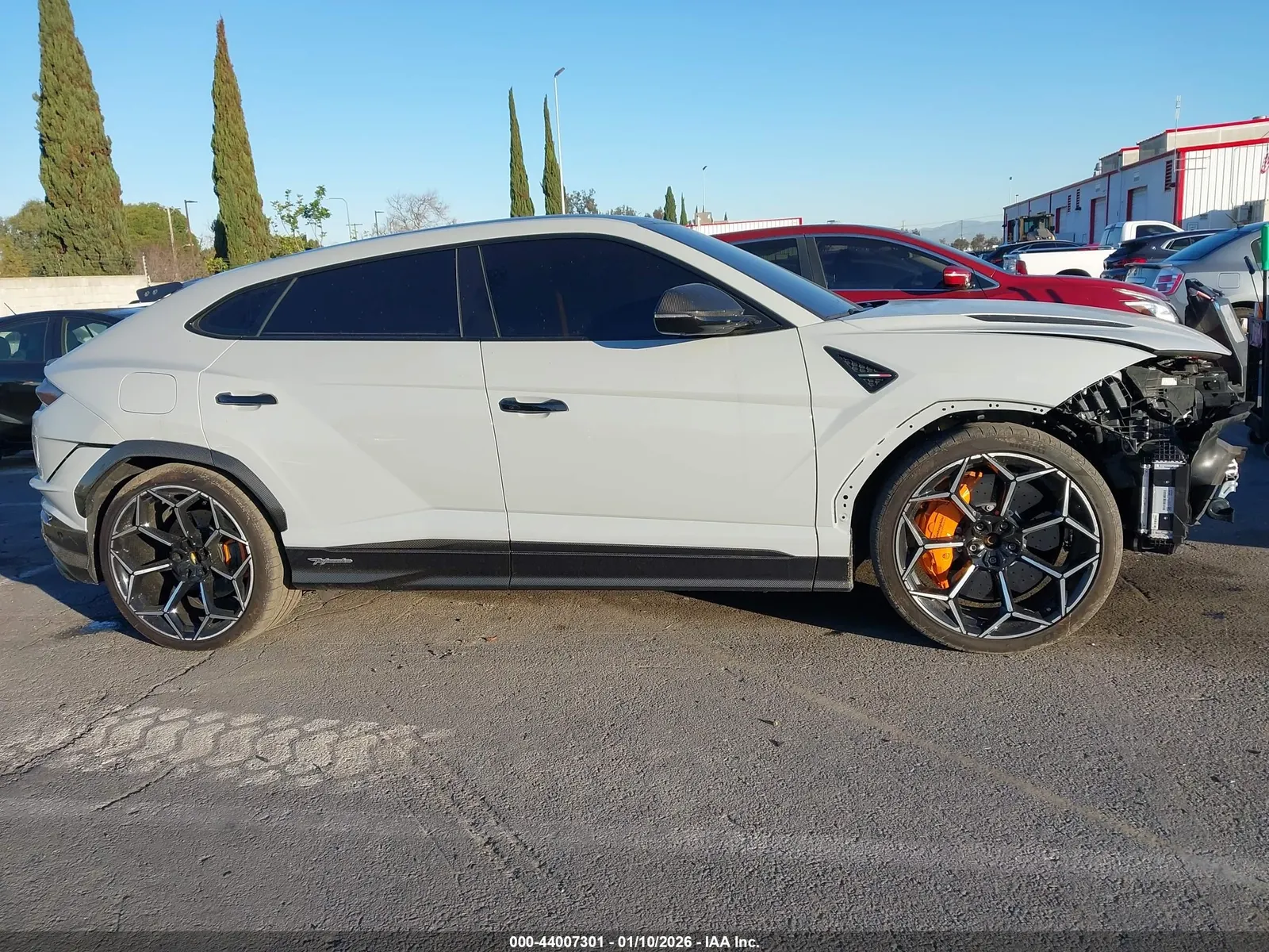 2023 Lamborghini Urus Performante