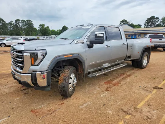 2025 GMC Sierra 3500HD SLT