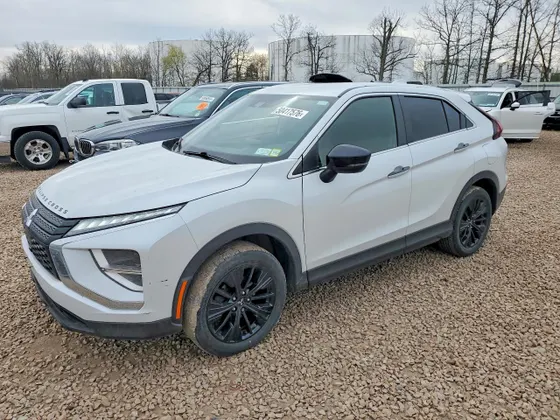 2022 Mitsubishi Eclipse Cross LE