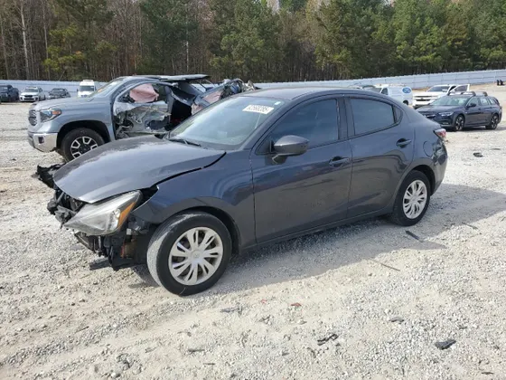 2019 Toyota Yaris Sedan L