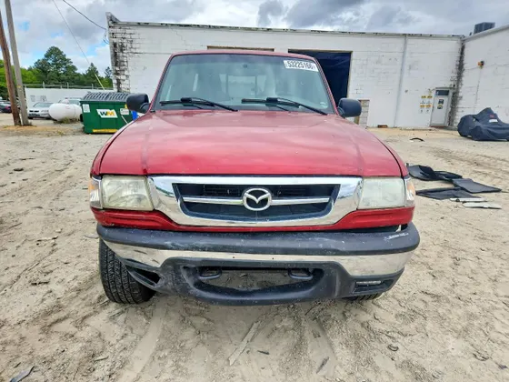 2004 Mazda B-Series 4WD Truck SE