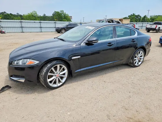 2015 Jaguar XF V6 Portfolio