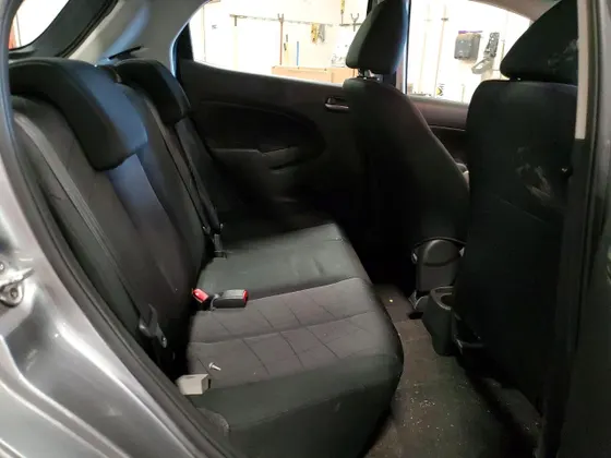 2013 Mazda Mazda2 Sport