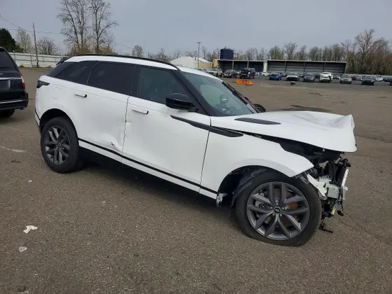 2026 Land Rover Range Rover Velar Dynamic SE