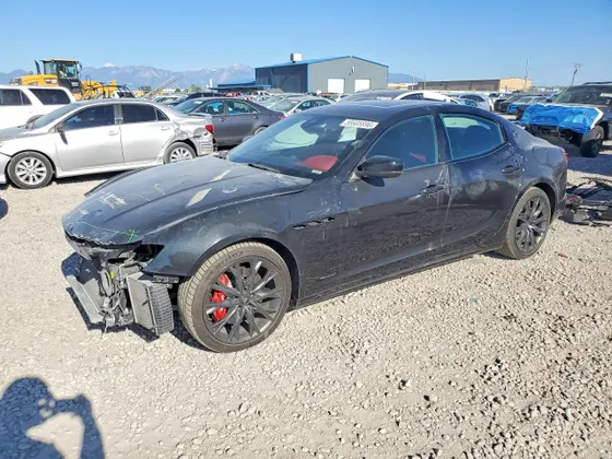 2020 Maserati Ghibli S Q4 GranSport