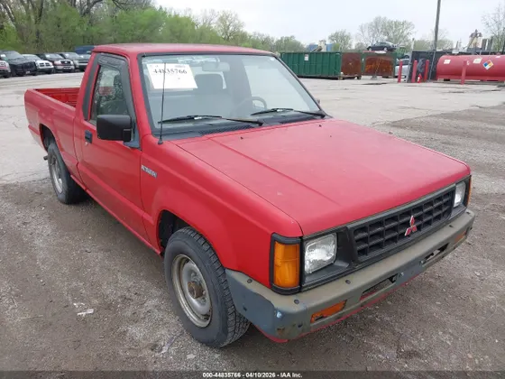 1990 Mitsubishi Mighty Max