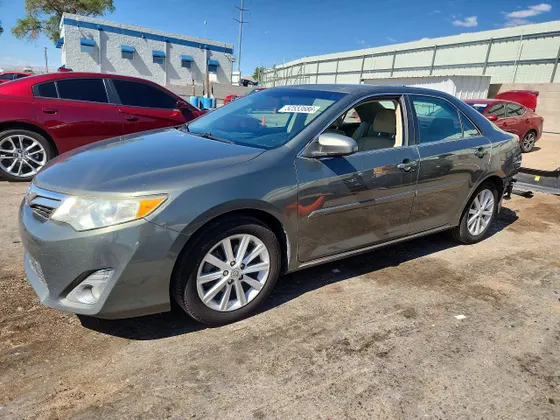 2013 Toyota Camry SE
