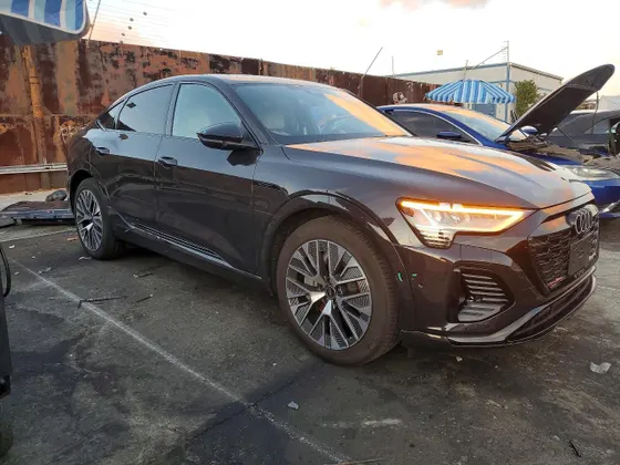2024 Audi Q8 e-tron Sportback S line Premium Plus