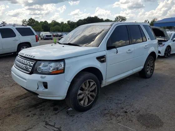 2015 Land Rover LR2 HSE LUX