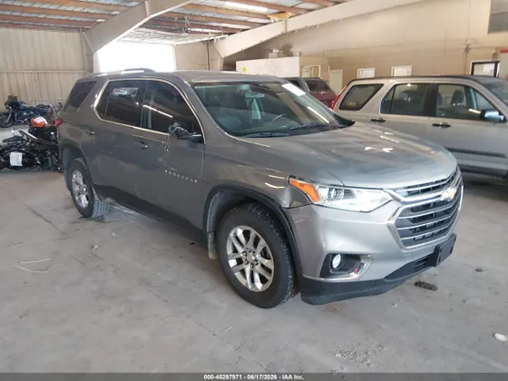 2018 Chevrolet Traverse LT Cloth