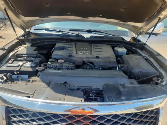 2016 INFINITI QX80