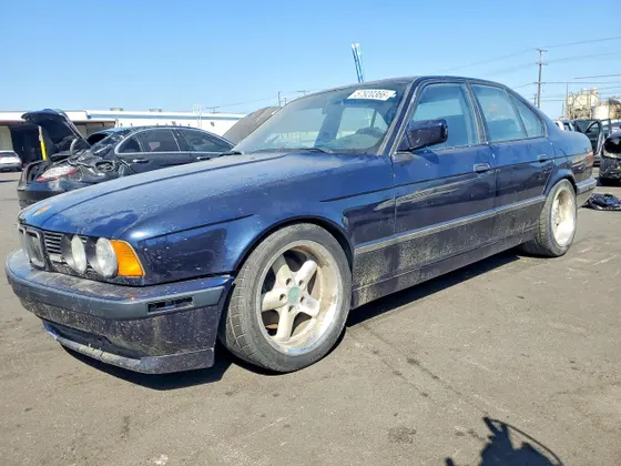 1992 BMW M5