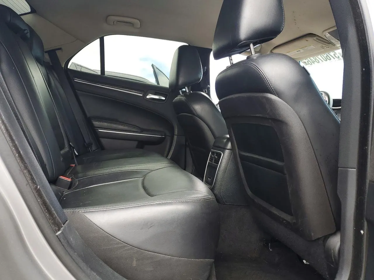 2015 Chrysler 300 Limited