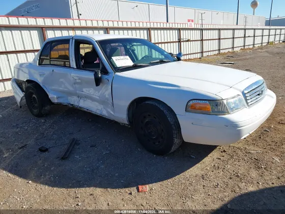 2004 Ford Police Interceptor Base w/3.27 Axle