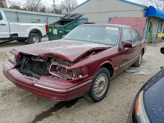 1996 Lincoln Town Car Signature