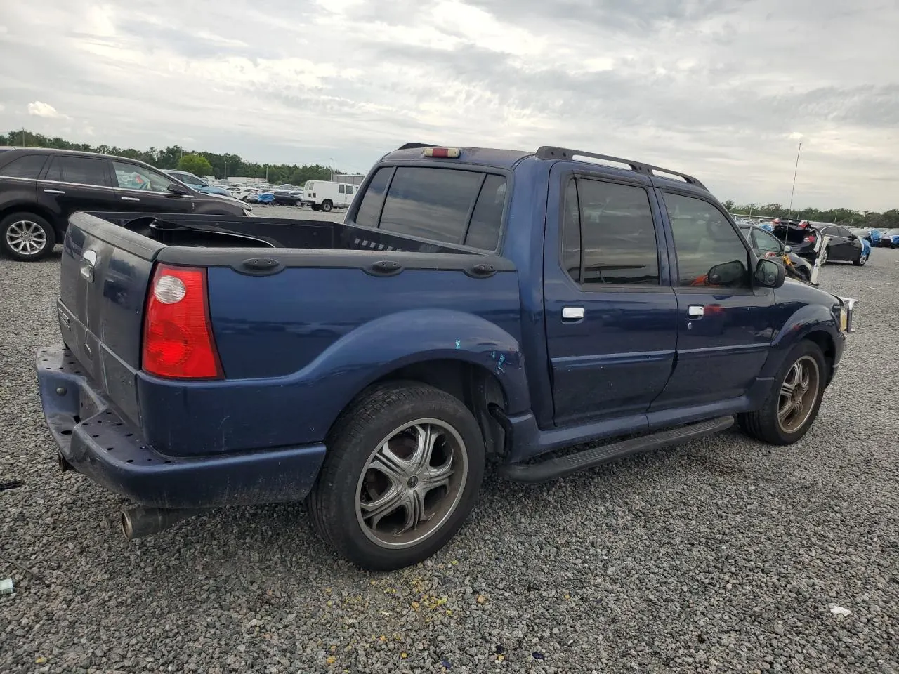 2005 Ford Explorer Sport Trac XLS