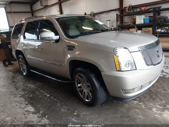 2008 Cadillac Escalade STANDARD