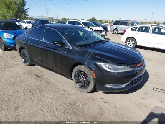 2017 Chrysler 200 Limited Platinum