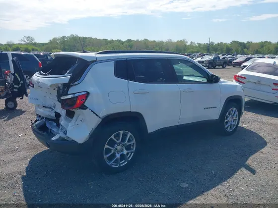 2023 Jeep Compass Latitude Lux