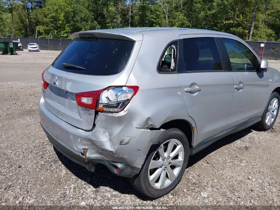 2013 Mitsubishi Outlander Sport ES
