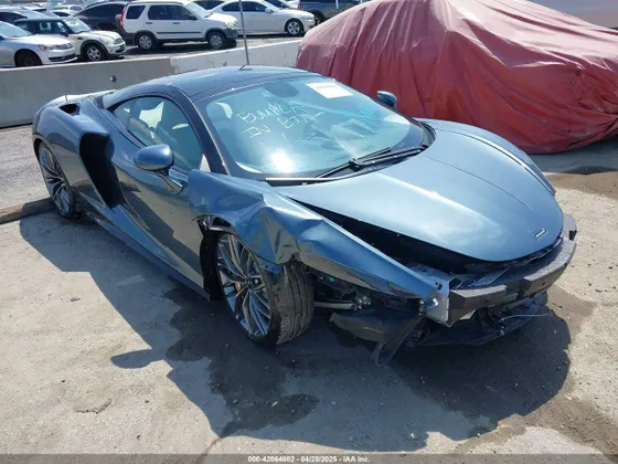2021 McLaren GT COUPE