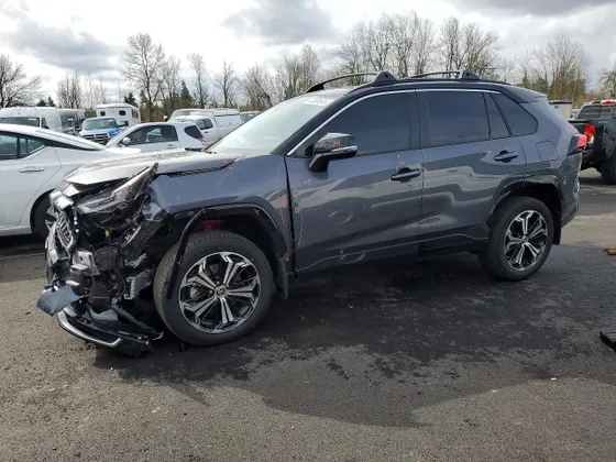 2025 Toyota RAV4 Plug-In Hybrid XSE