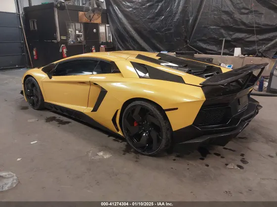 2012 Lamborghini Aventador LP700-4