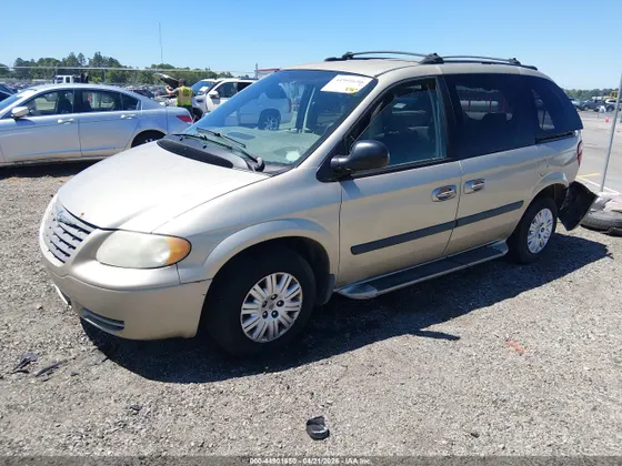2006 Chrysler Town & Country SWB
