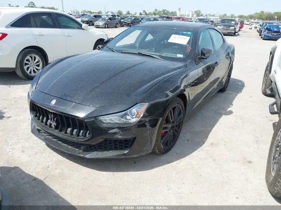 2018 Maserati Ghibli