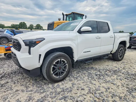 2024 Toyota Tacoma 4WD TRD Off Road