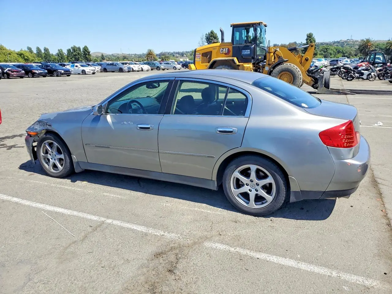 2004 INFINITI G35 Sedan w/Leather