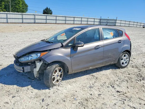 2014 Ford Fiesta SE