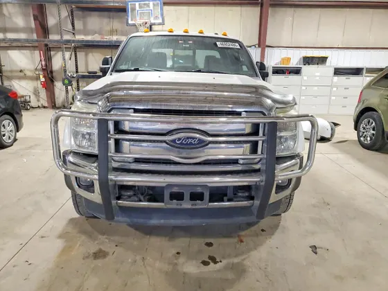 2015 Ford Super Duty F-450 DRW LARIAT