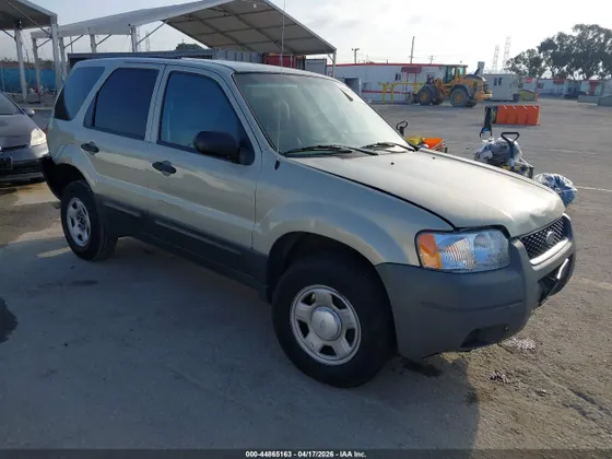 2004 Ford Escape XLS Popular