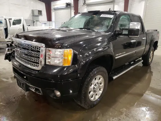 2014 GMC Sierra 3500HD SRW Denali