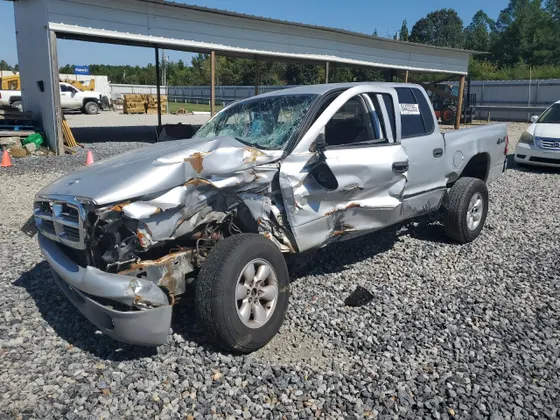 2004 Dodge Dakota SLT