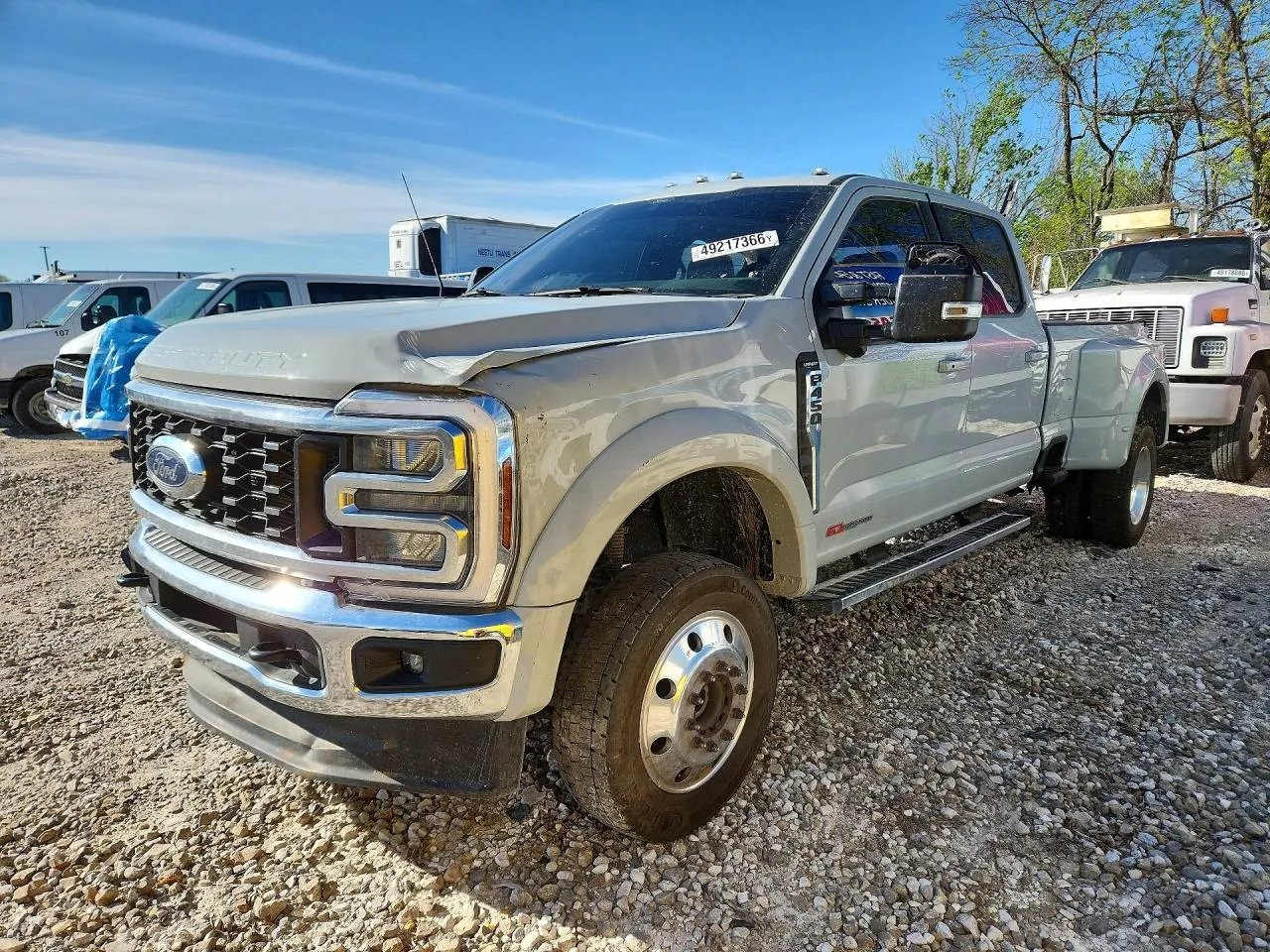 2025 Ford Super Duty F-450 DRW LARIAT