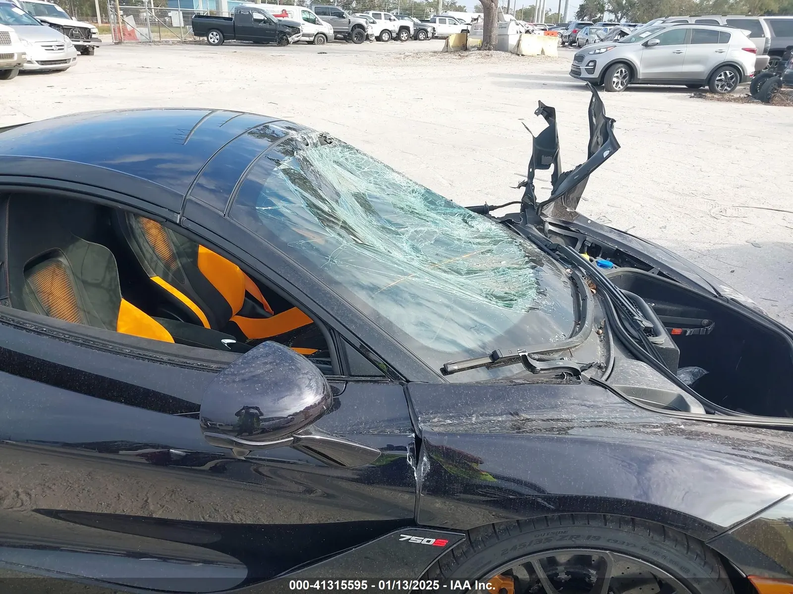 2024 McLaren 750S SPIDER