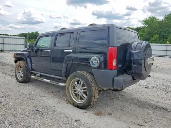 2010 HUMMER H3 SUV Luxury