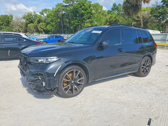 2022 BMW X7 xDrive40i