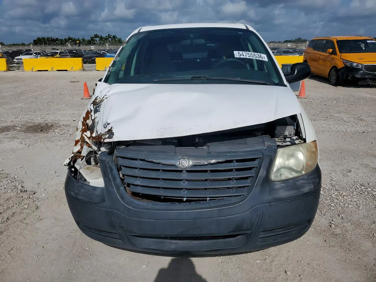 2006 Chrysler Town & Country SWB TOWN & COUNTRY