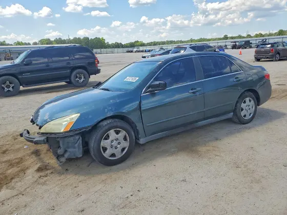 2005 Honda Accord Sdn LX