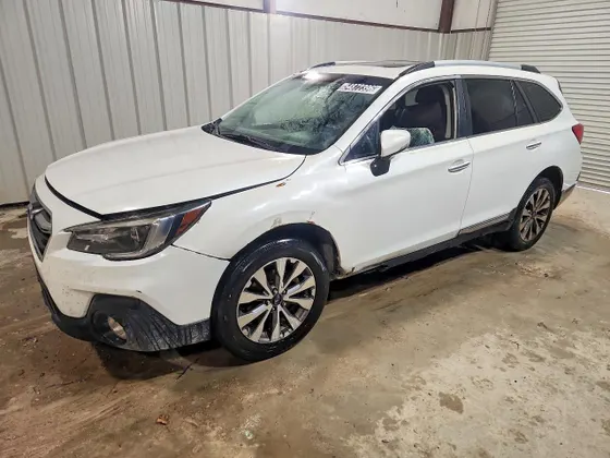 2019 Subaru Outback Touring