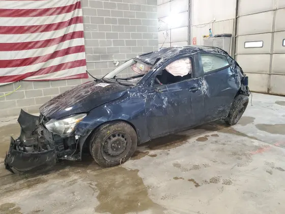 2016 Mazda 2 SPORT